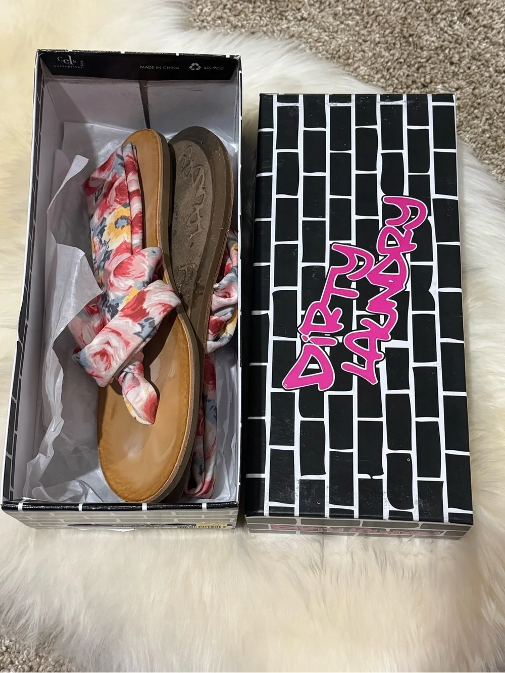 Dirty Laundry Beebop Cornflower Pink Floral Tie-Front Sandals  Size 9 / 40